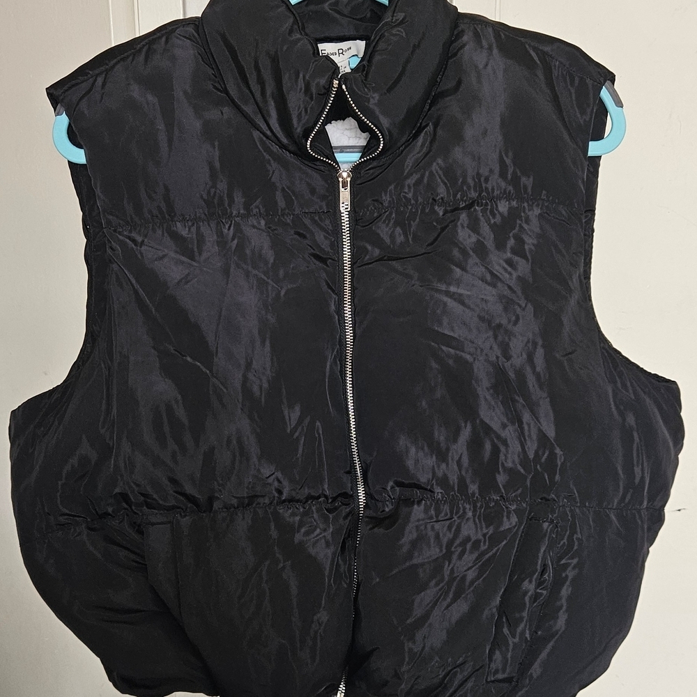 Black Women's Puffer Vest